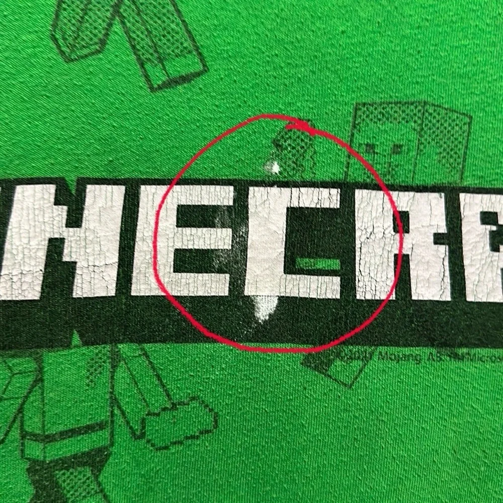 Old Navy Boys XXL (18) Minecraft Creeper Green T-Shirt | Gaming Tee | Kids Youth